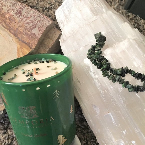 Genuine Emerald Pine Scented Candle & Chrome Diopside Bracelet - Picture 7 of 15